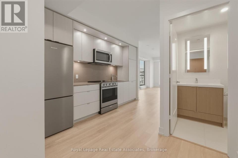 - 25 CORDOVA AVENUE, Toronto (Islington-City Centre West), ON, M9A0E5