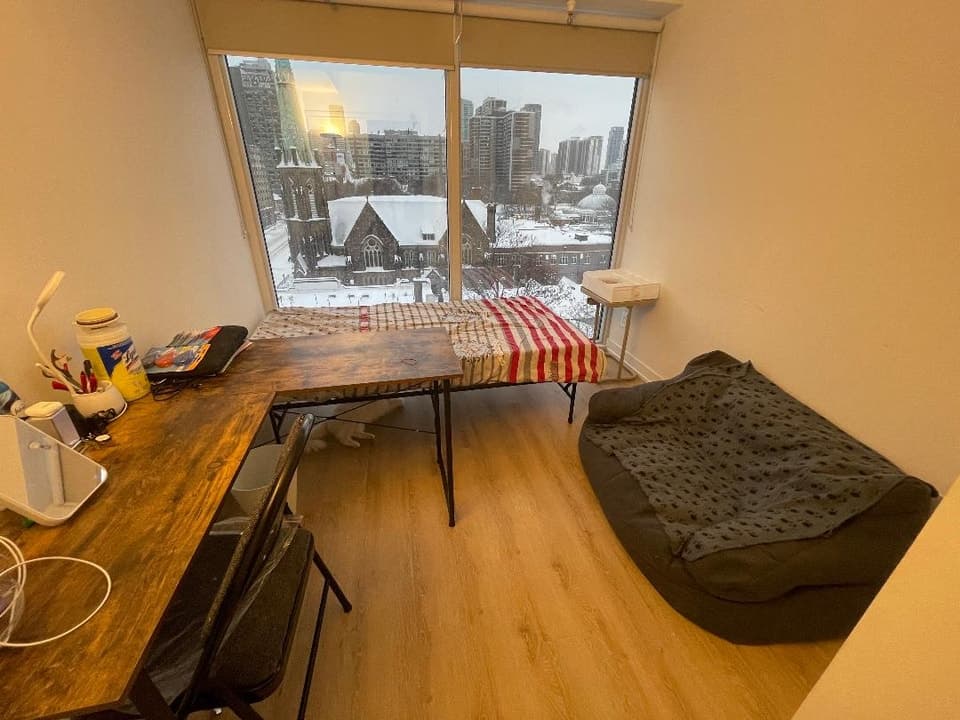 319 Jarvis St, Toronto, ON M5B 0C8, Canada