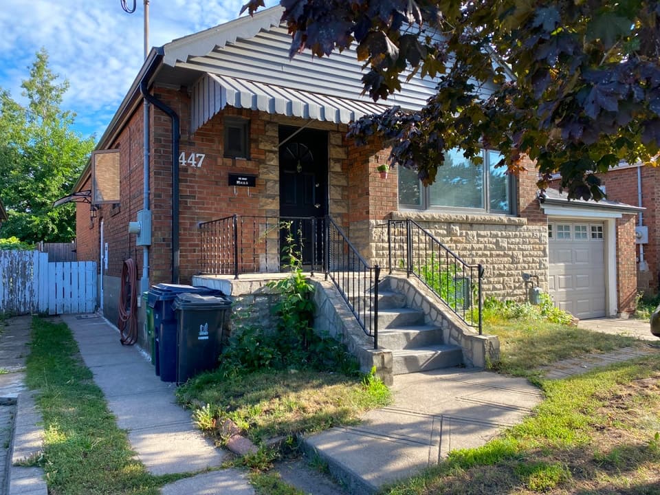 East York, Toronto, ON M4J 2W7