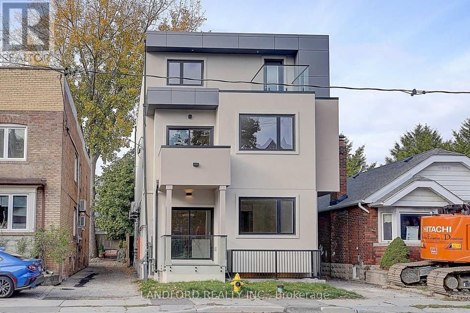UNIT 2 - 1344 PAPE AVENUE, Toronto (Broadview North), ON, M4K3X2