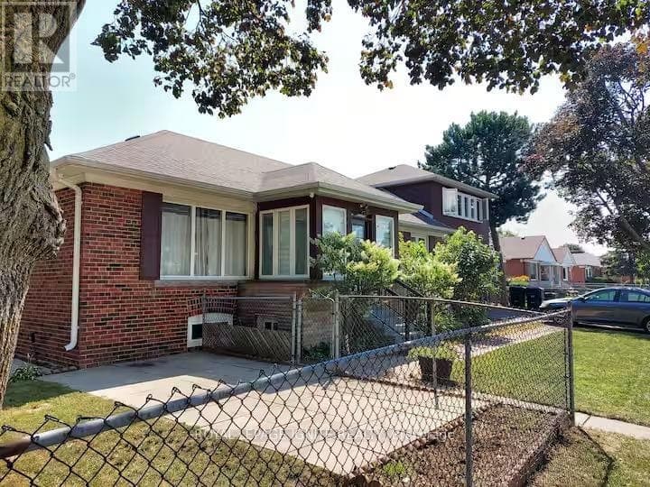 WARINGSTOWN DRIVE, Toronto (Wexford-Maryvale), ON, M1R4H1