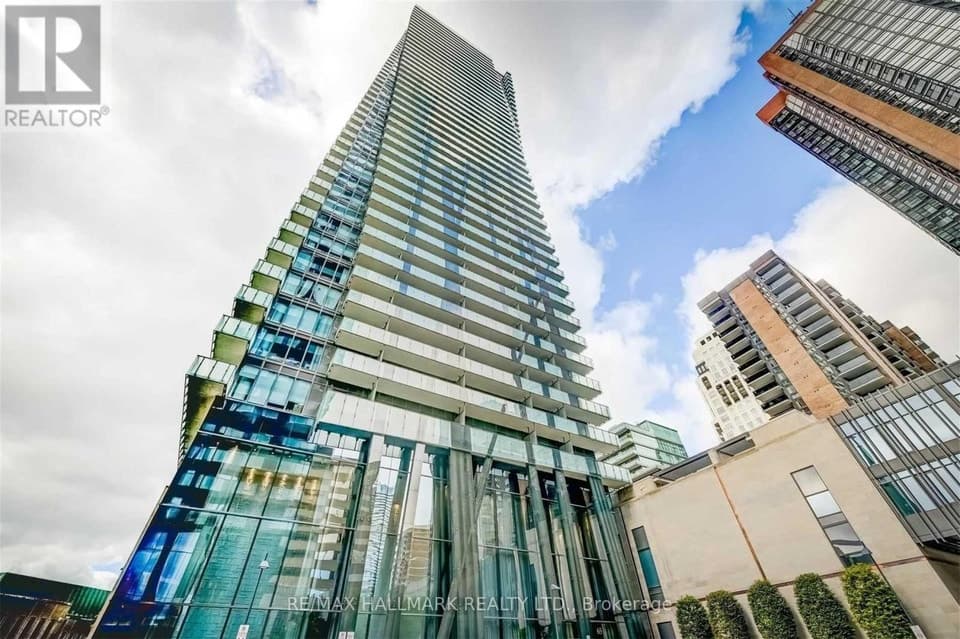 - 65 ST MARY STREET, Toronto (Bay Street Corridor), ON, M5S0A6