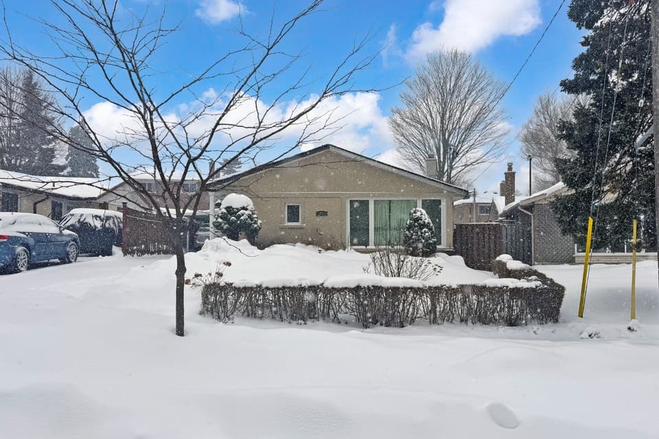 Shoreland Crescent, Scarborough, ON