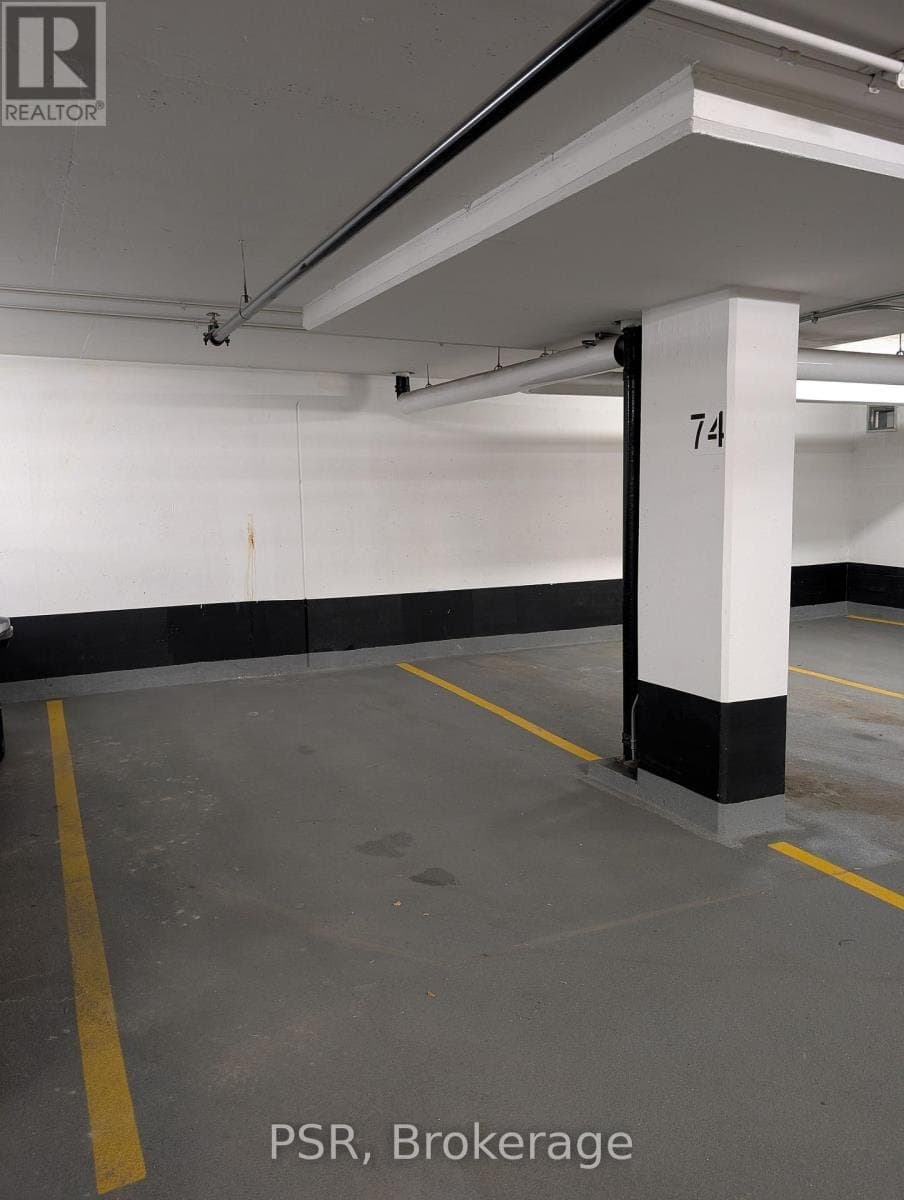 P74 - 11 WELLESLEY STREET W, Toronto (Bay Street Corridor), ON, M4Y0G4