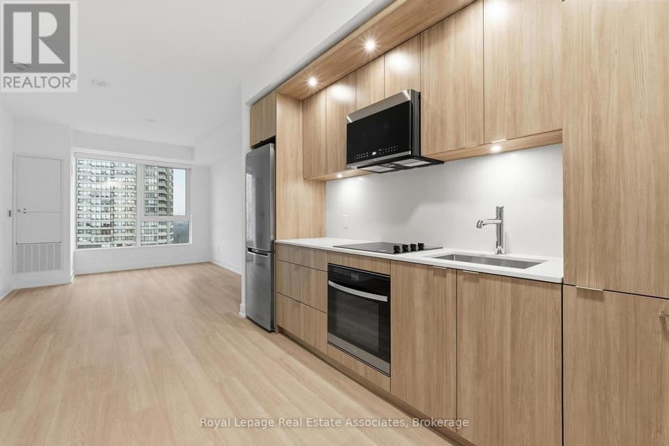 - 25 CORDOVA AVENUE, Toronto (Islington-City Centre West), ON, M9A0E5