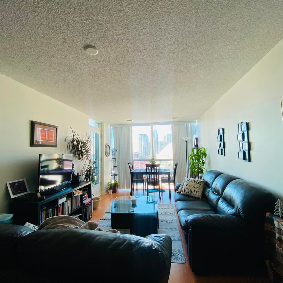 Toronto, ON M5J 3A2