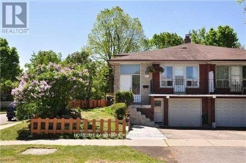 MIDDLE - 84 HARRINGTON CRESCENT, Toronto (Bayview Woods-Steeles), ON, M2M2Y5