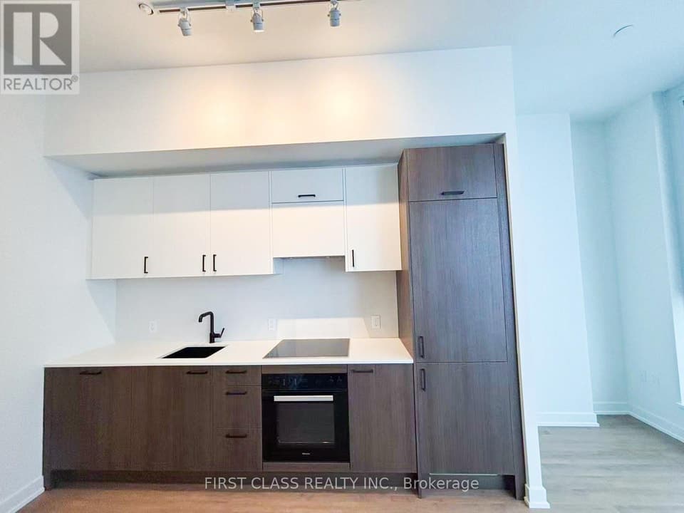- 1 QUARRINGTON LANE, Toronto (Banbury-Don Mills), ON, M3C0S4