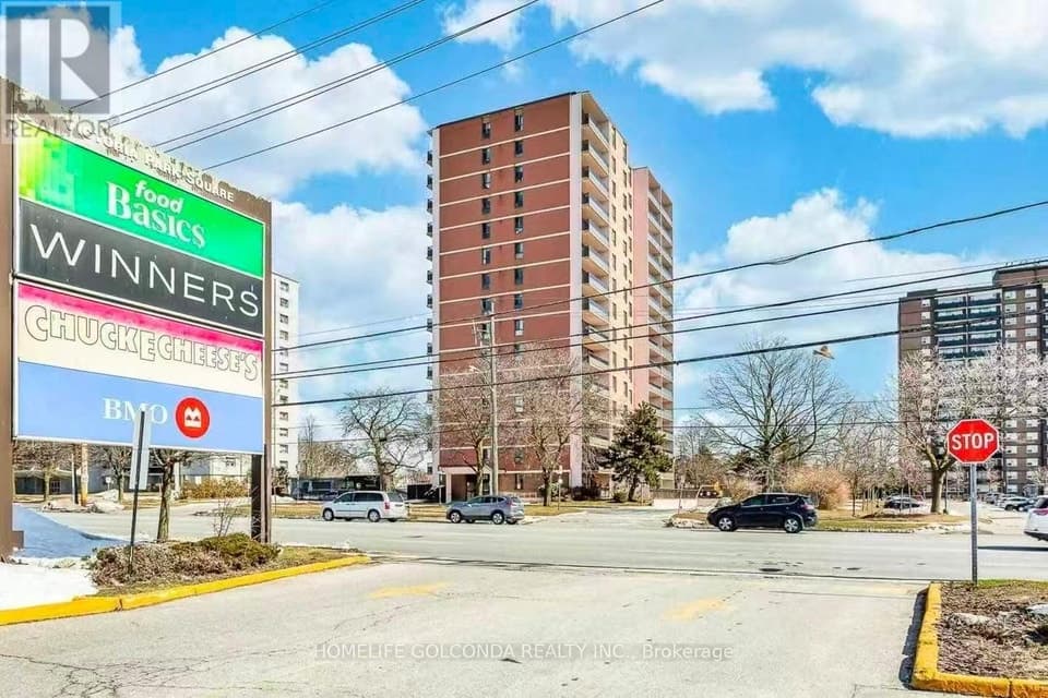 - 2721 VICTORIA PARK AVENUE, Toronto (L'Amoreaux), ON, M1T3N6