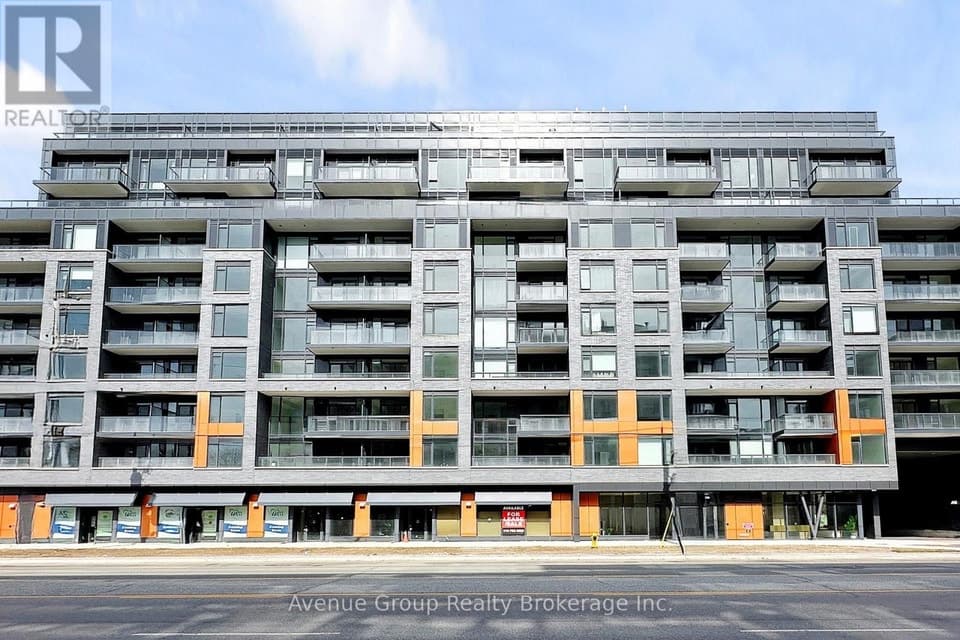 - 700 SHEPPARD AVENUE, Toronto (Bathurst Manor), ON, M3H0G5