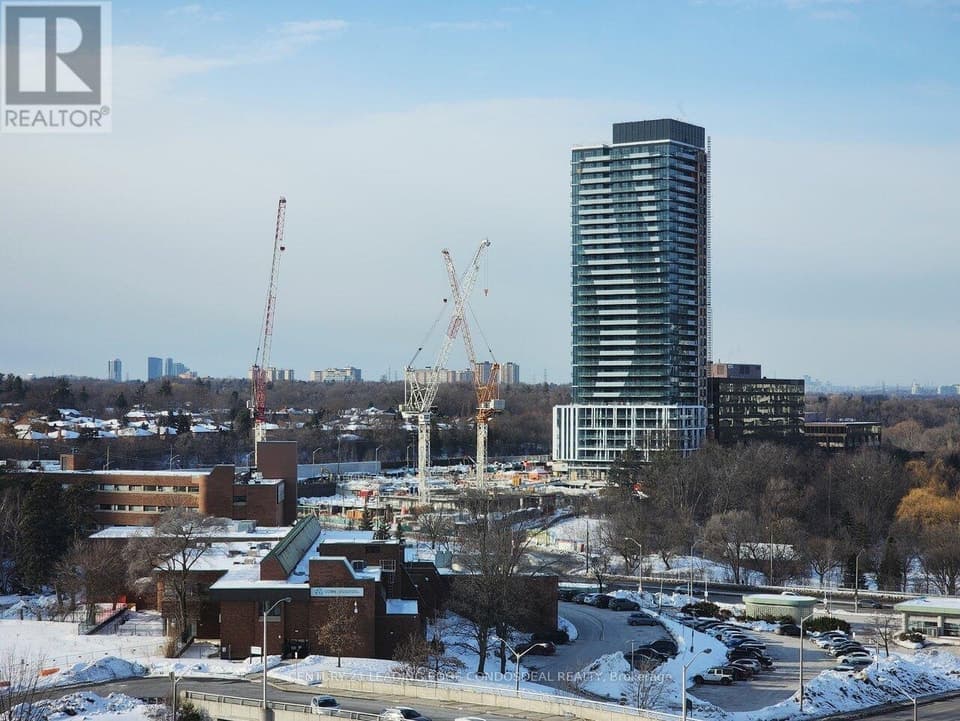 - 29 GREEN TRAIL COURT, Toronto (Bayview Village), ON, M2K0J9