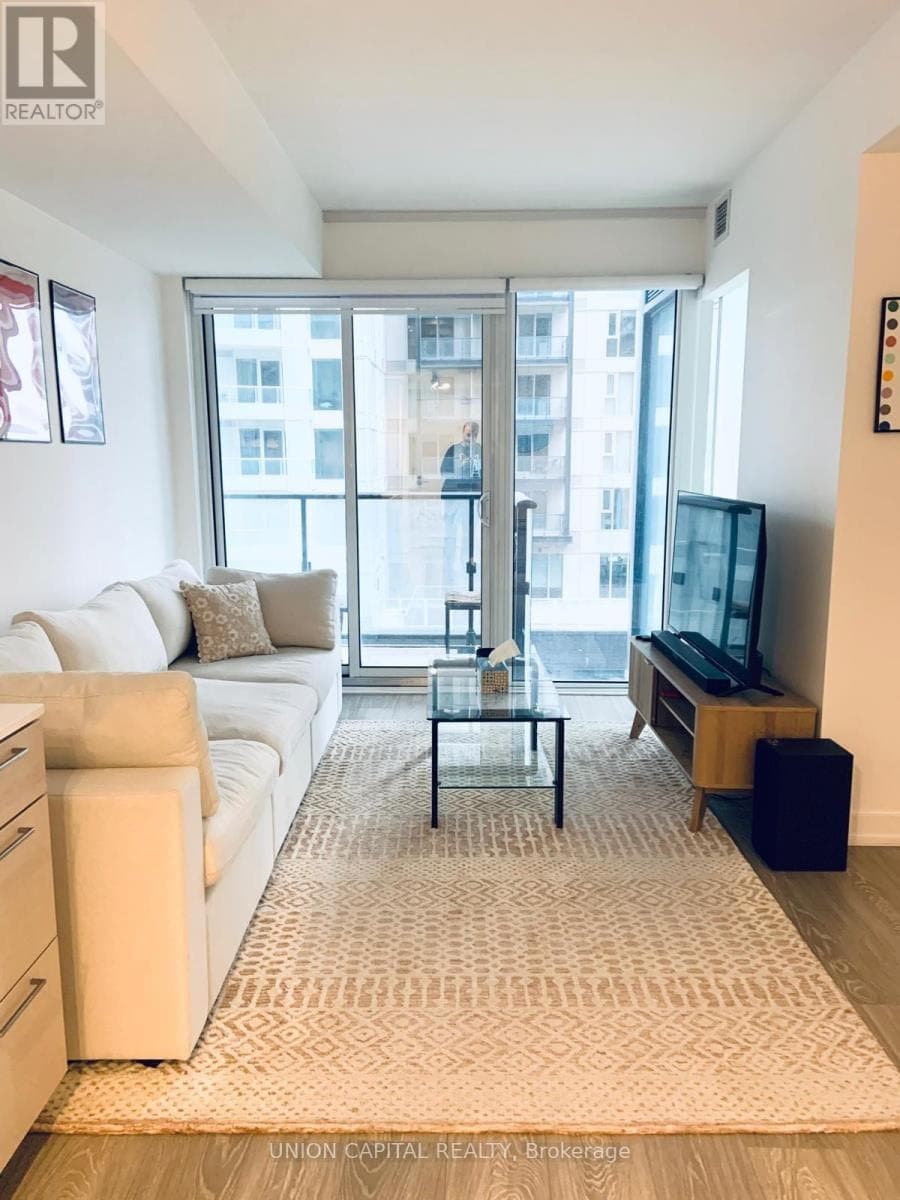 - 19 WESTERN BATTERY ROAD, Toronto (Niagara), ON, M6K3S4