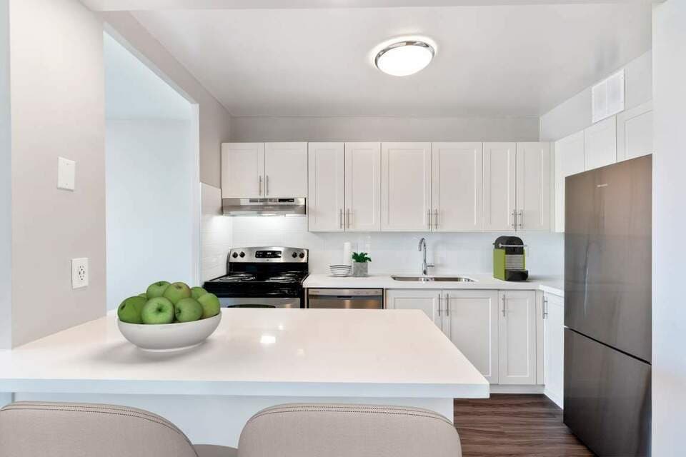100 Parkway Forest Dr, North York, ON M2J 1L6