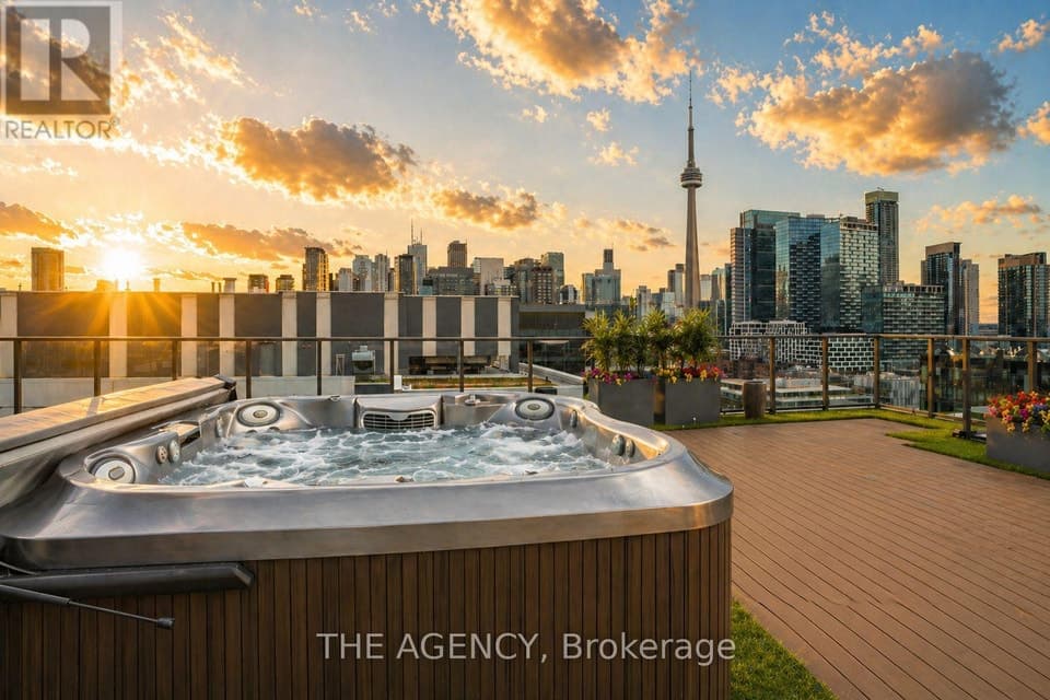 BATHURST STREET, Toronto (Waterfront Communities), ON, M5V0M9