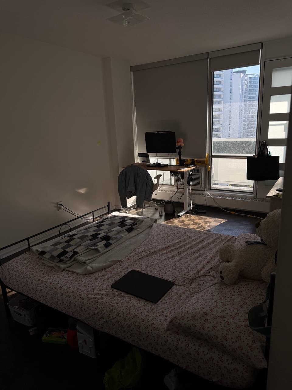 Graydon Hall, North York, ON, M3A3A5