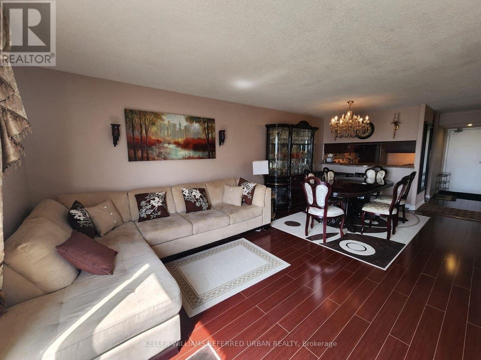 - 10 MARTHA EATON WAY, Toronto (Brookhaven-Amesbury), ON, M6M5B3