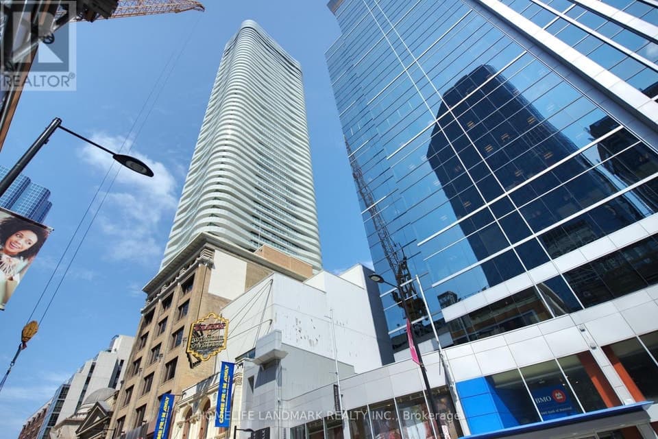 - 197 YONGE STREET, Toronto (Church-Yonge Corridor), ON, M5B0C1