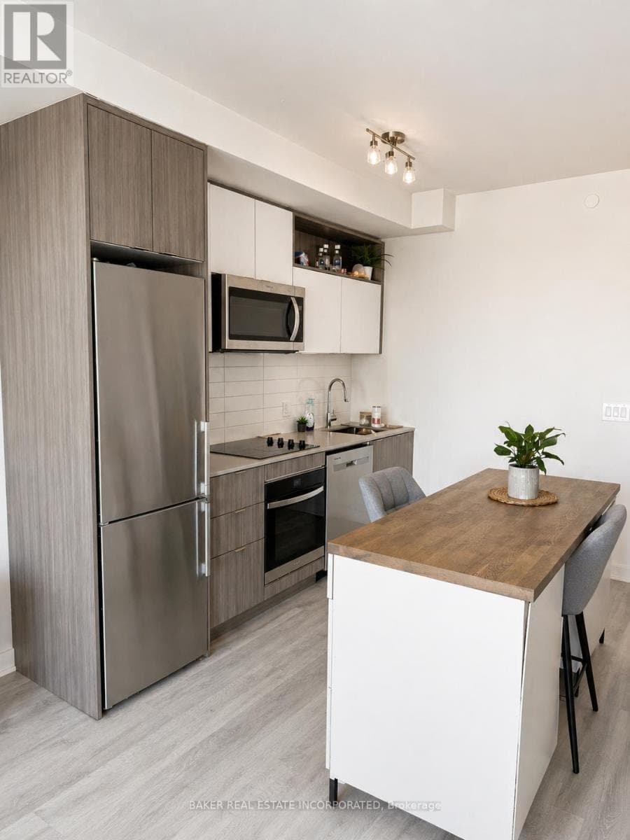 - 70 PRINCESS STREET, Toronto (Moss Park), ON, M5A0X6