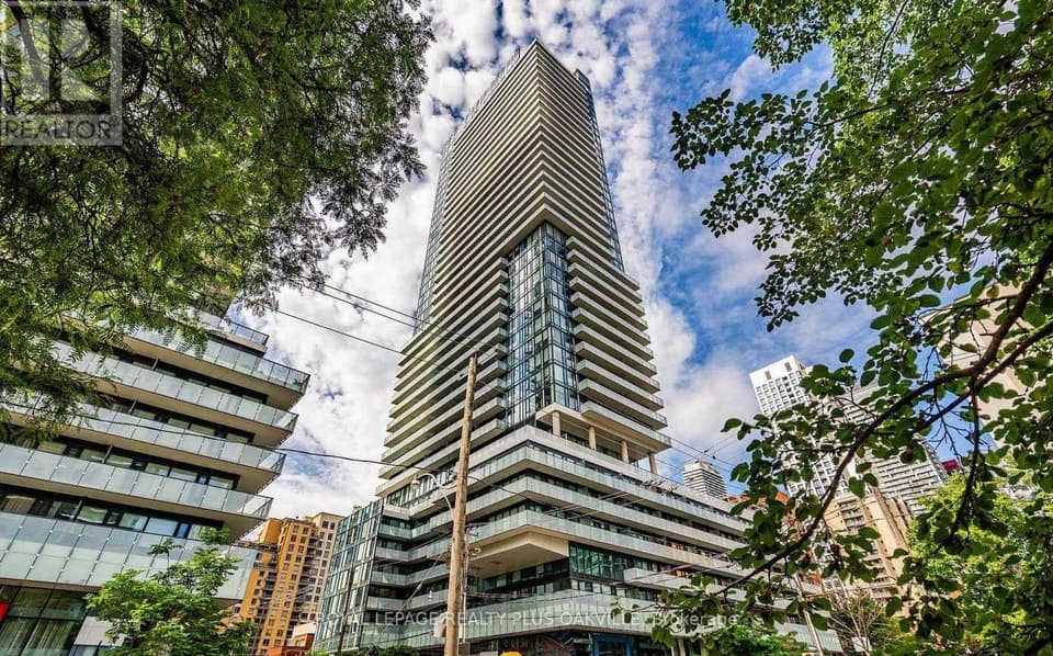 - 161 ROEHAMPTON AVENUE, Toronto (Mount Pleasant West), ON, M4P0C8