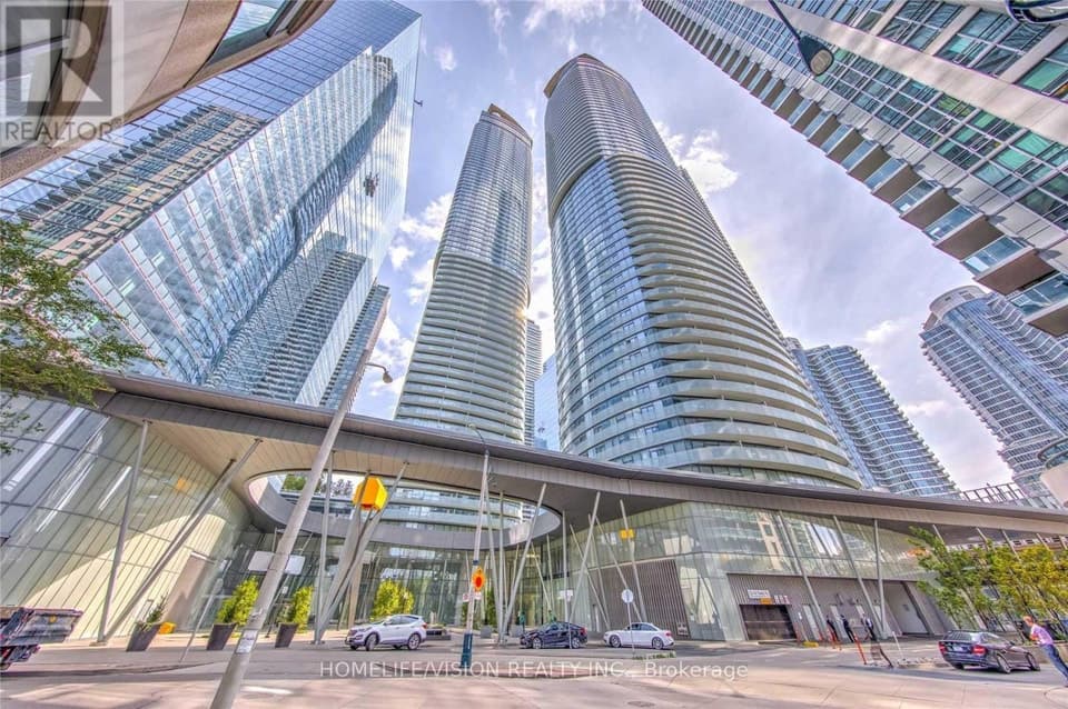 - 12 YORK STREET, Toronto (Waterfront Communities), ON, M5J2Z2