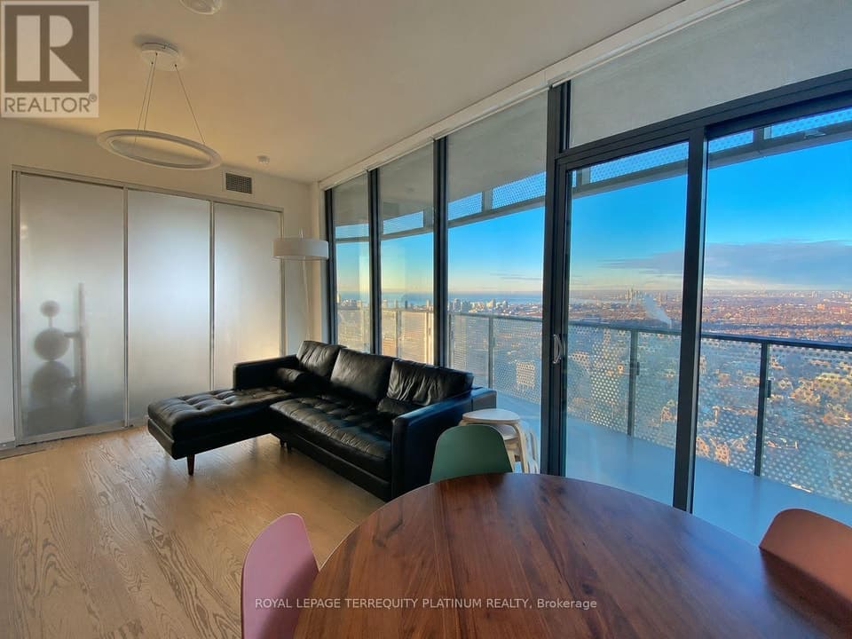 - 11 WELLESLEY STREET W, Toronto (Bay Street Corridor), ON, M4Y0G4