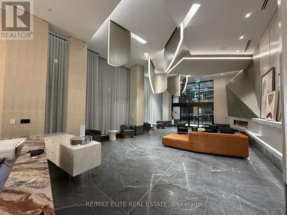 - 858 DUPONT STREET, Toronto (Dovercourt-Wallace Emerson-Junction), ON, M6G0C1