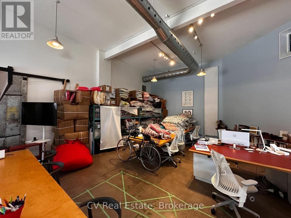 GILEAD PLACE, Toronto (Moss Park), ON, M5A3C8