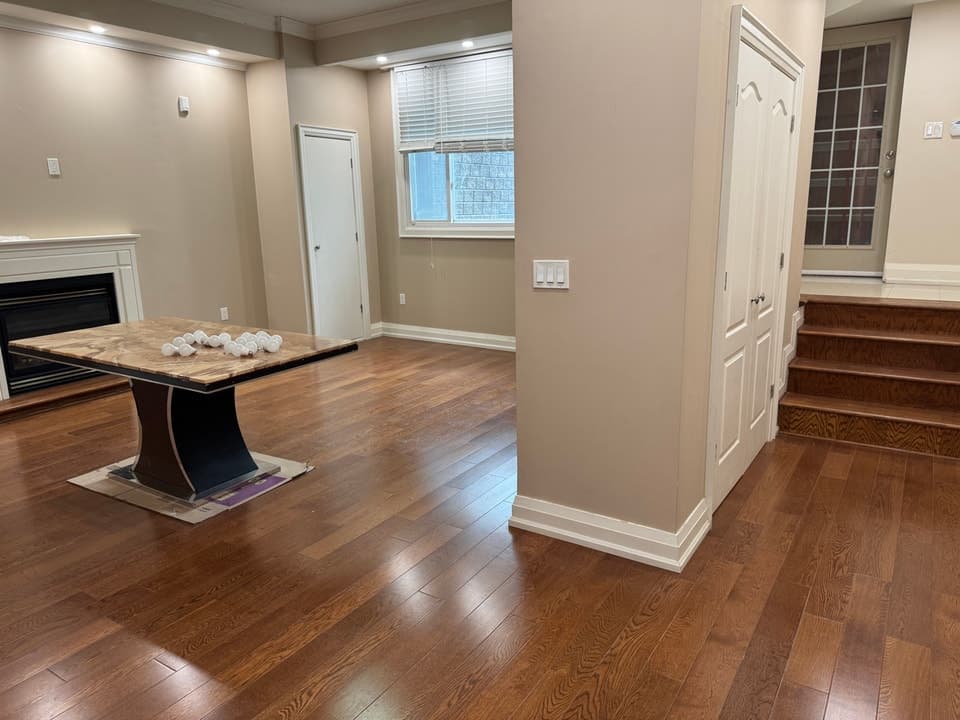 191 York Mills Rd, North York, ON M2L 1K8