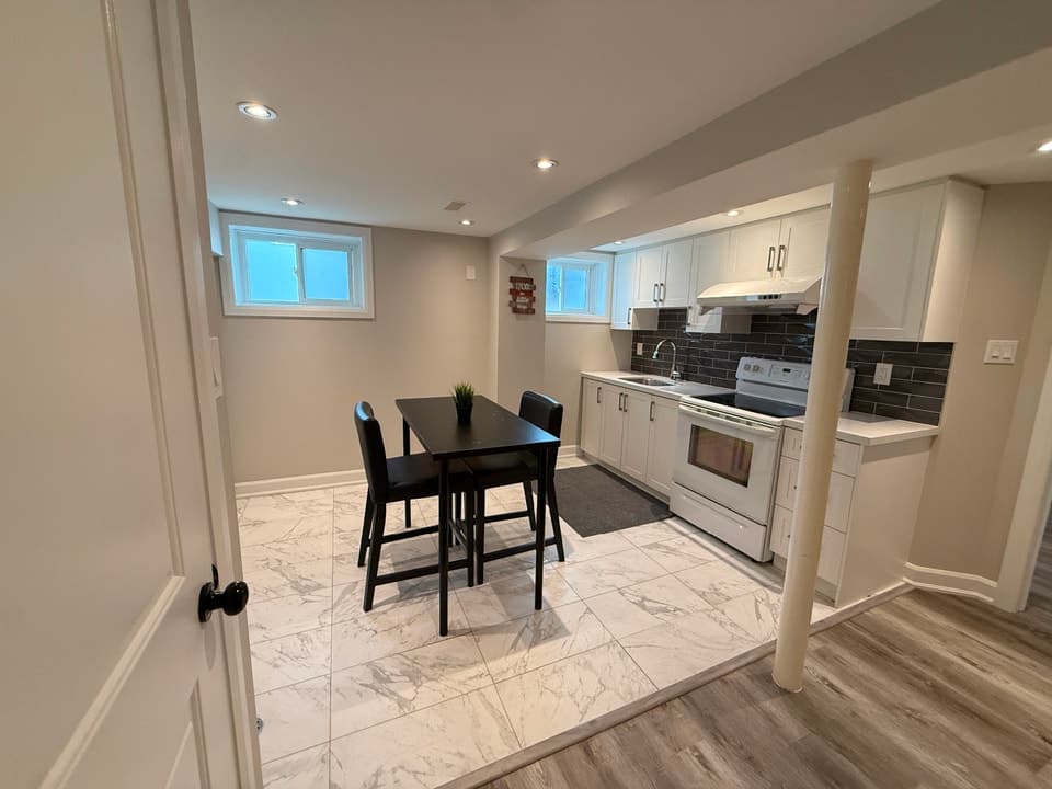 Fortrose Crescent, North York, ON