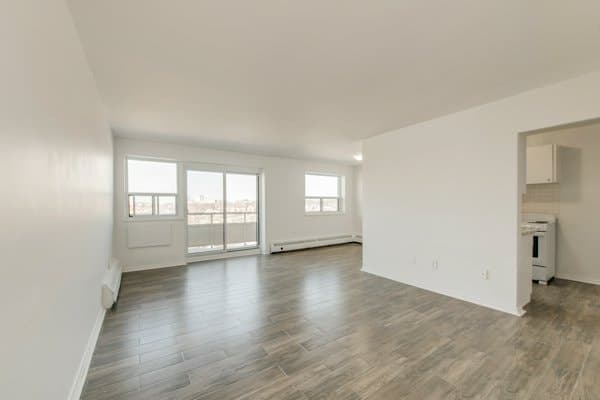 1560 Lawrence Avenue West, Toronto, ON, M6L 1B9