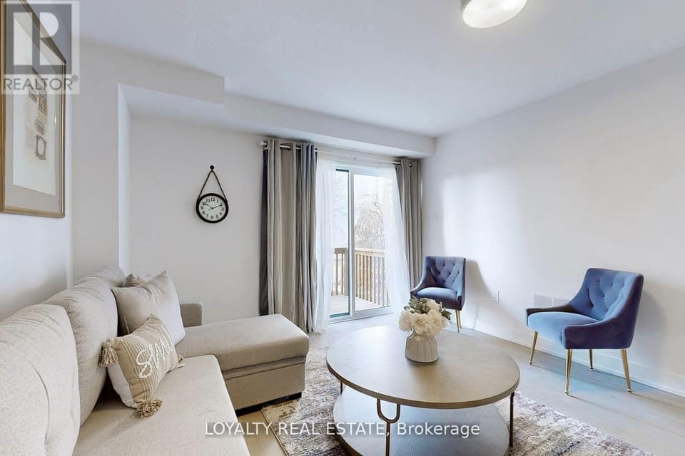MONCLOVA ROAD, Toronto (Downsview-Roding-CFB), ON, M3M0A6