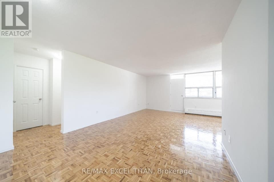 - 5 GLAMORGAN AVENUE, Toronto (Dorset Park), ON, M1P4P1