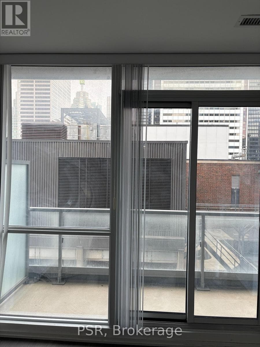 - 70 TEMPERANCE STREET, Toronto (Bay Street Corridor), ON, M5H0B1