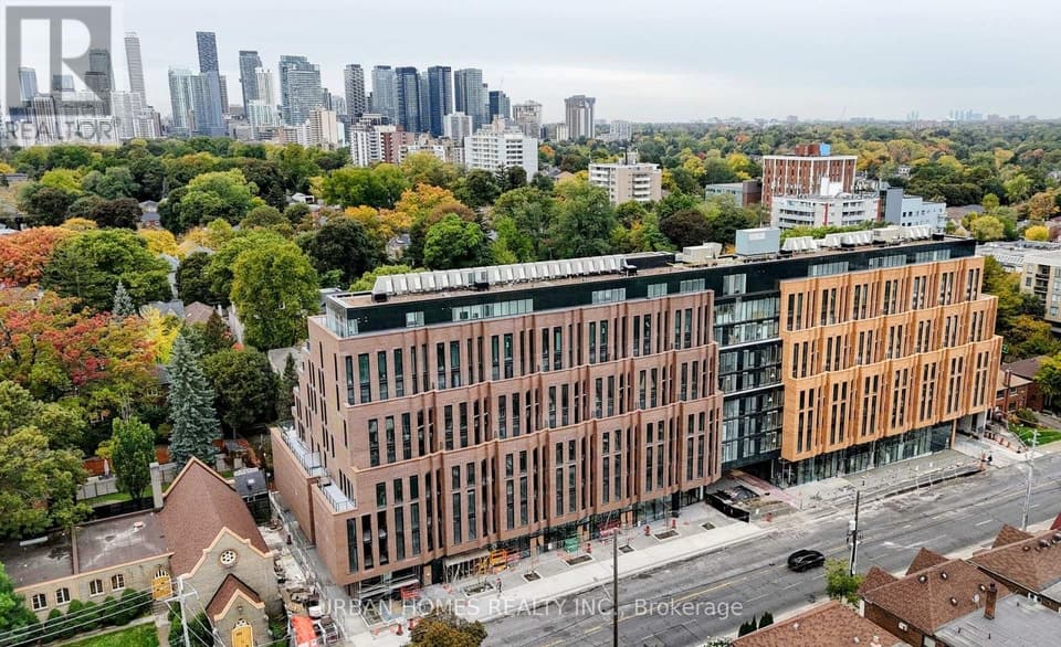 - 1720 BAYVIEW AVENUE, Toronto (Mount Pleasant East), ON, M4G3C4