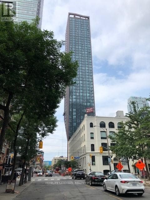 - 99 JOHN STREET, Toronto (Waterfront Communities), ON, M5S0C6