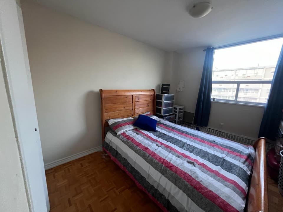601 Finch Avenue West, North York, ON