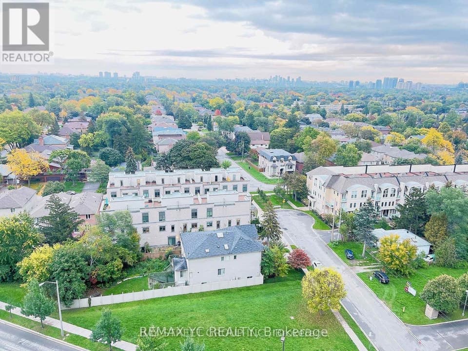 - 18 HOLMES AVENUE, Toronto (Willowdale East), ON, M2N0E1