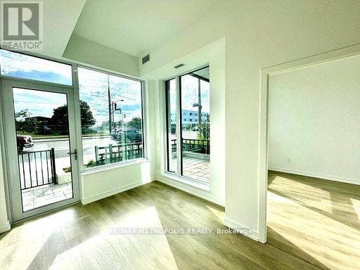 - 1100 SHEPPARD AVENUE W, Toronto (York University Heights), ON, M3J0H1