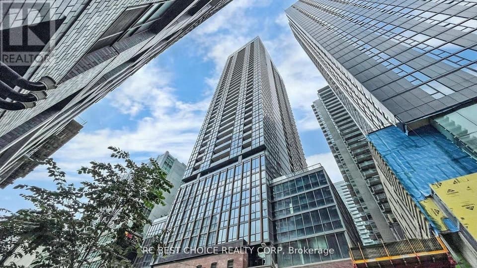 - 88 BLUE JAYS WAY, Toronto (Waterfront Communities), ON, M5V2G3