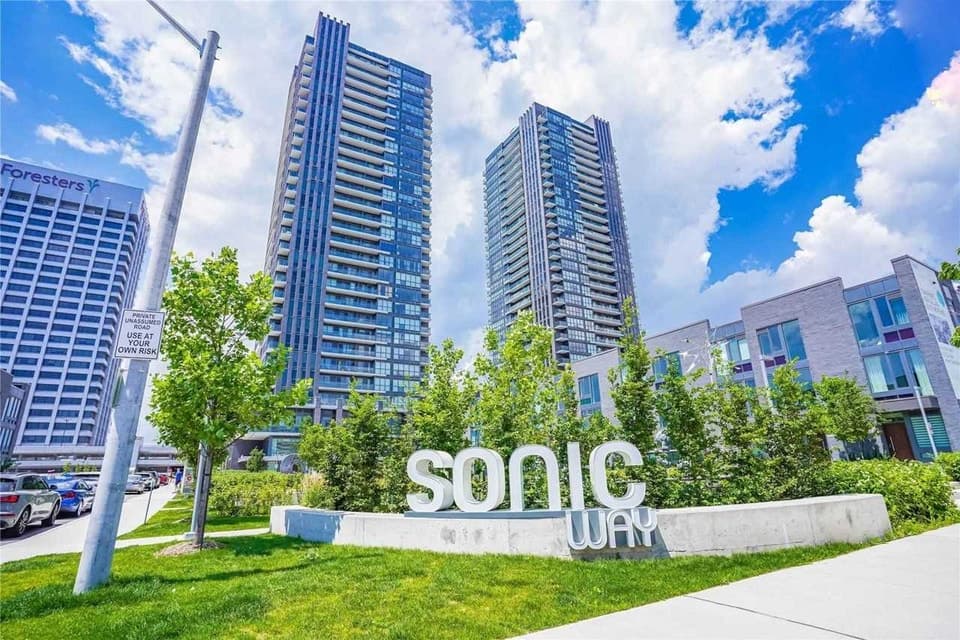 North York, ON M3C 0P1