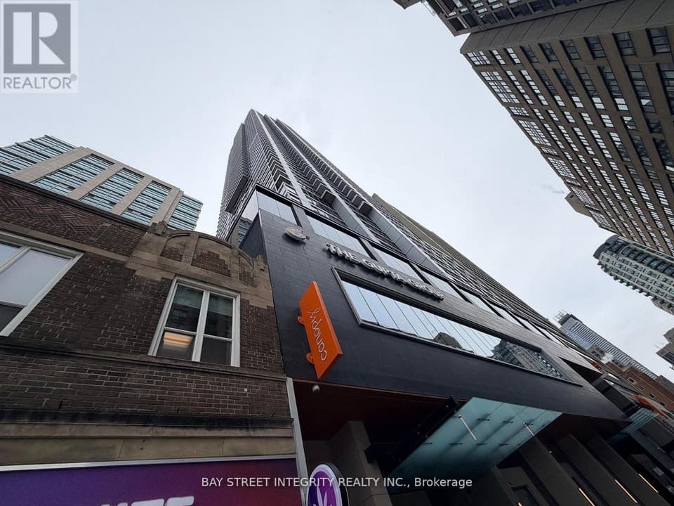 - 395 BLOOR STREET E, Toronto (North St. James Town), ON, M4W0B4