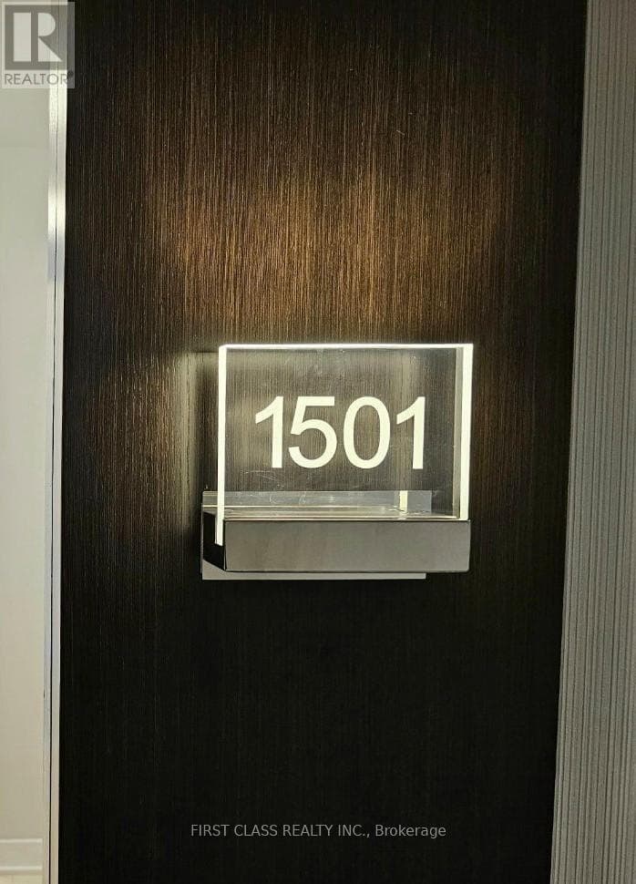 - 2221 YONGE STREET, Toronto (Mount Pleasant West), ON, M4S0B8
