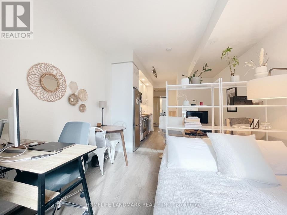 - 99 JOHN STREET, Toronto (Waterfront Communities), ON, M5V0S6
