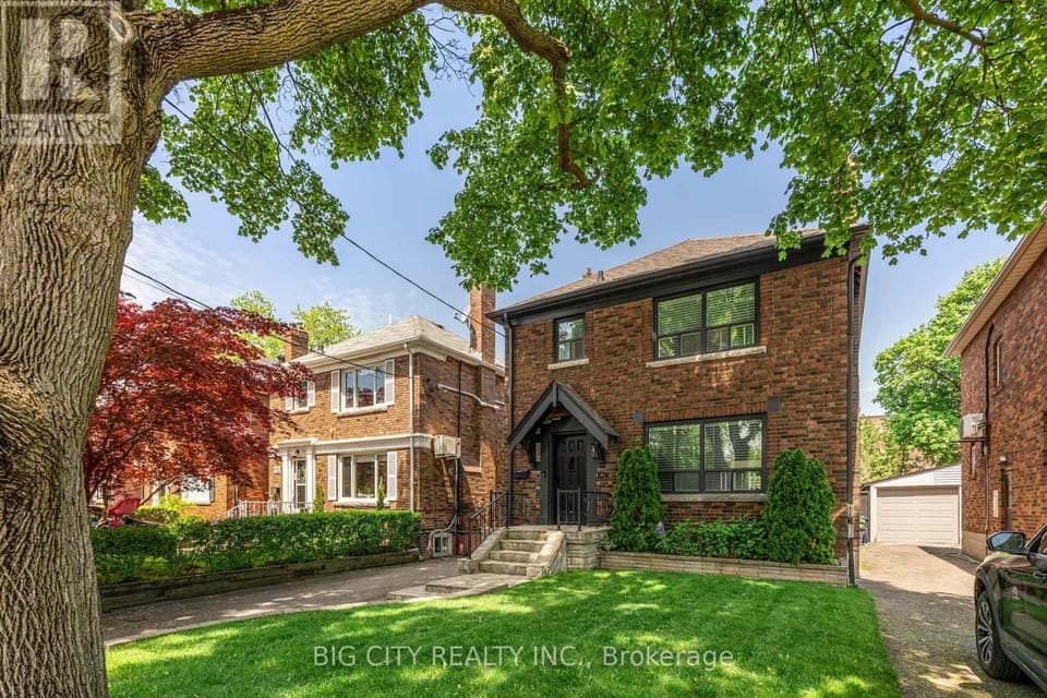 DONLEA DRIVE, Toronto (Leaside), ON, M4G2M5