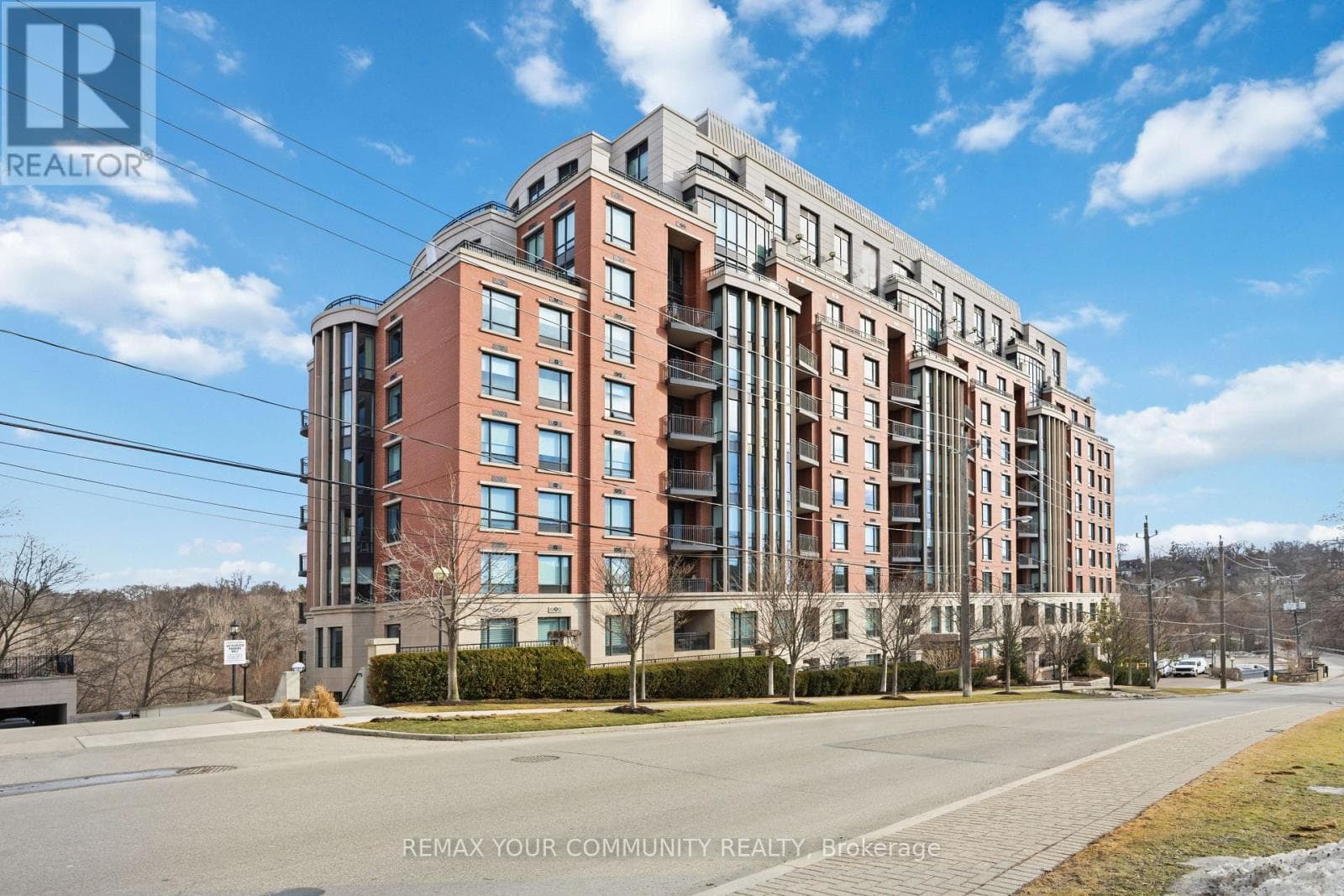 601 - 30 OLD MILL ROAD|Toronto (Kingsway South), Ontario M8X0A5