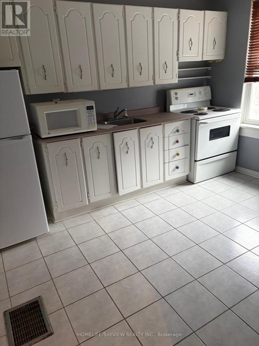 2ND & 3RD FLOORS - 78 WOODYCREST AVENUE|Toronto (Danforth), Ontario M4J3A7