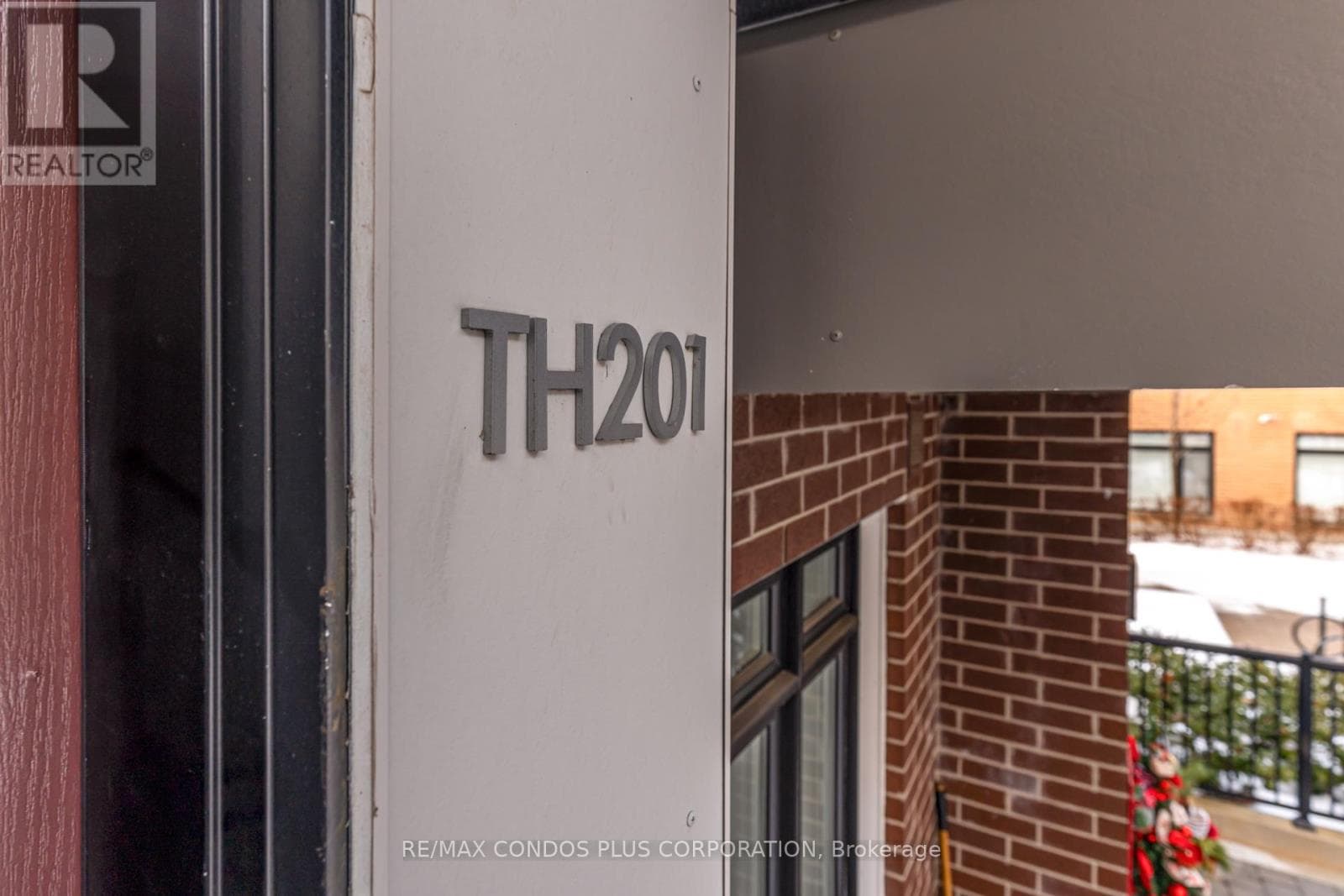 201 - 100 CANON JACKSON DRIVE|Toronto (Beechborough-Greenbrook), Ontario M6M0C1