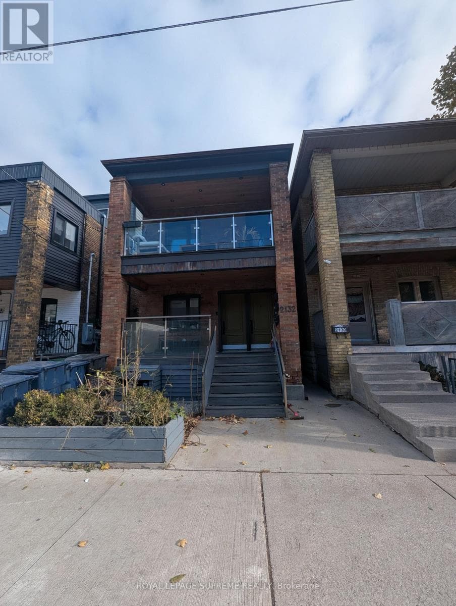 LOWER - 2132 DUNDAS STREET|Toronto (Roncesvalles), Ontario M6R1X2