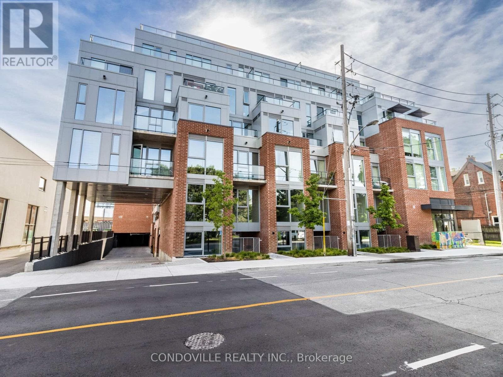 612 - 57 BROCK STREET W|Toronto (Roncesvalles), Ontario M6K0H3
