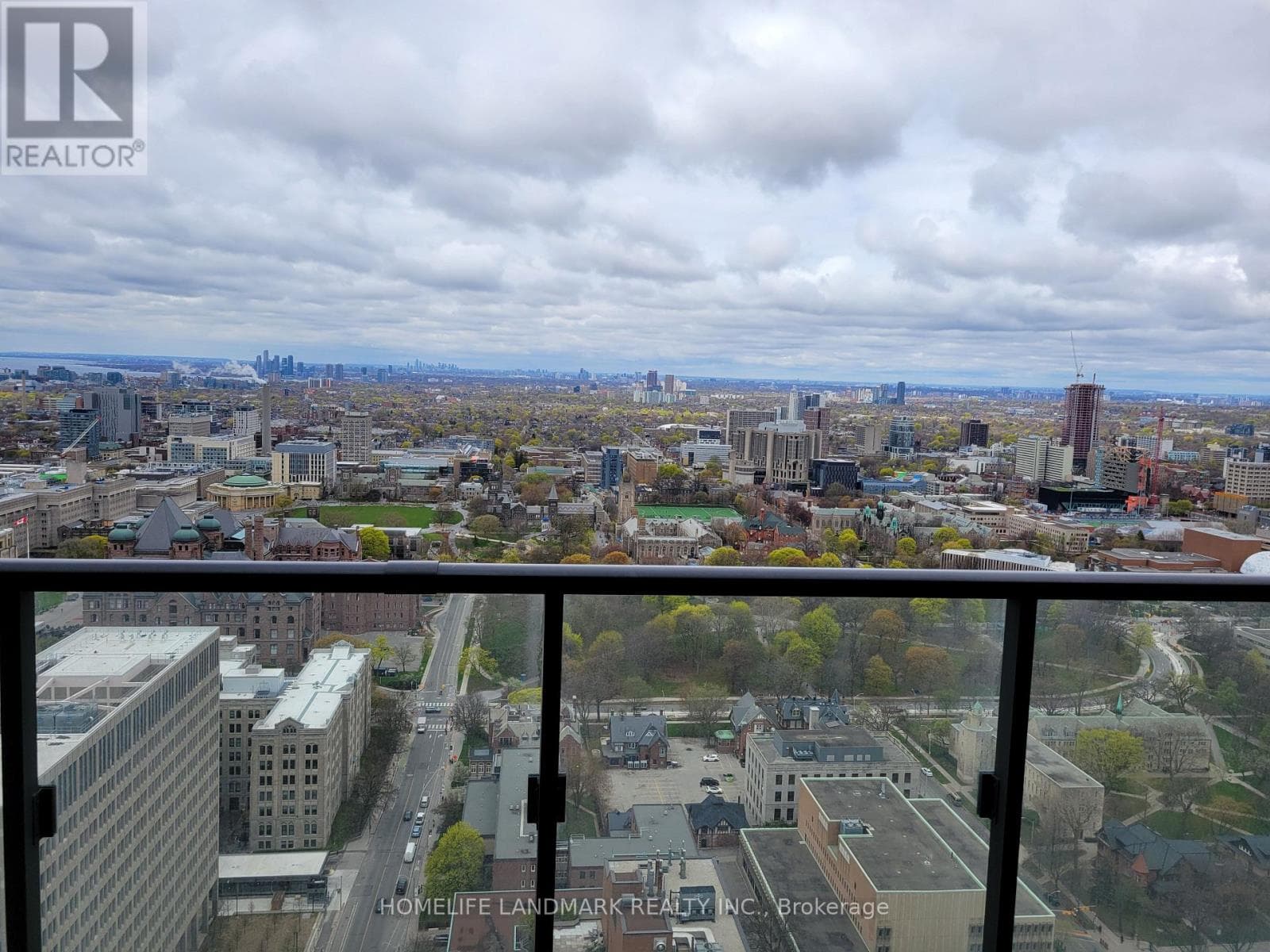 3704 - 955 BAY STREET|Toronto (Bay Street Corridor), Ontario M5S0C6